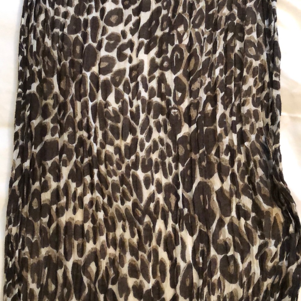 LOFT Cheetah Infinity Scarf - Picture 2 of 2